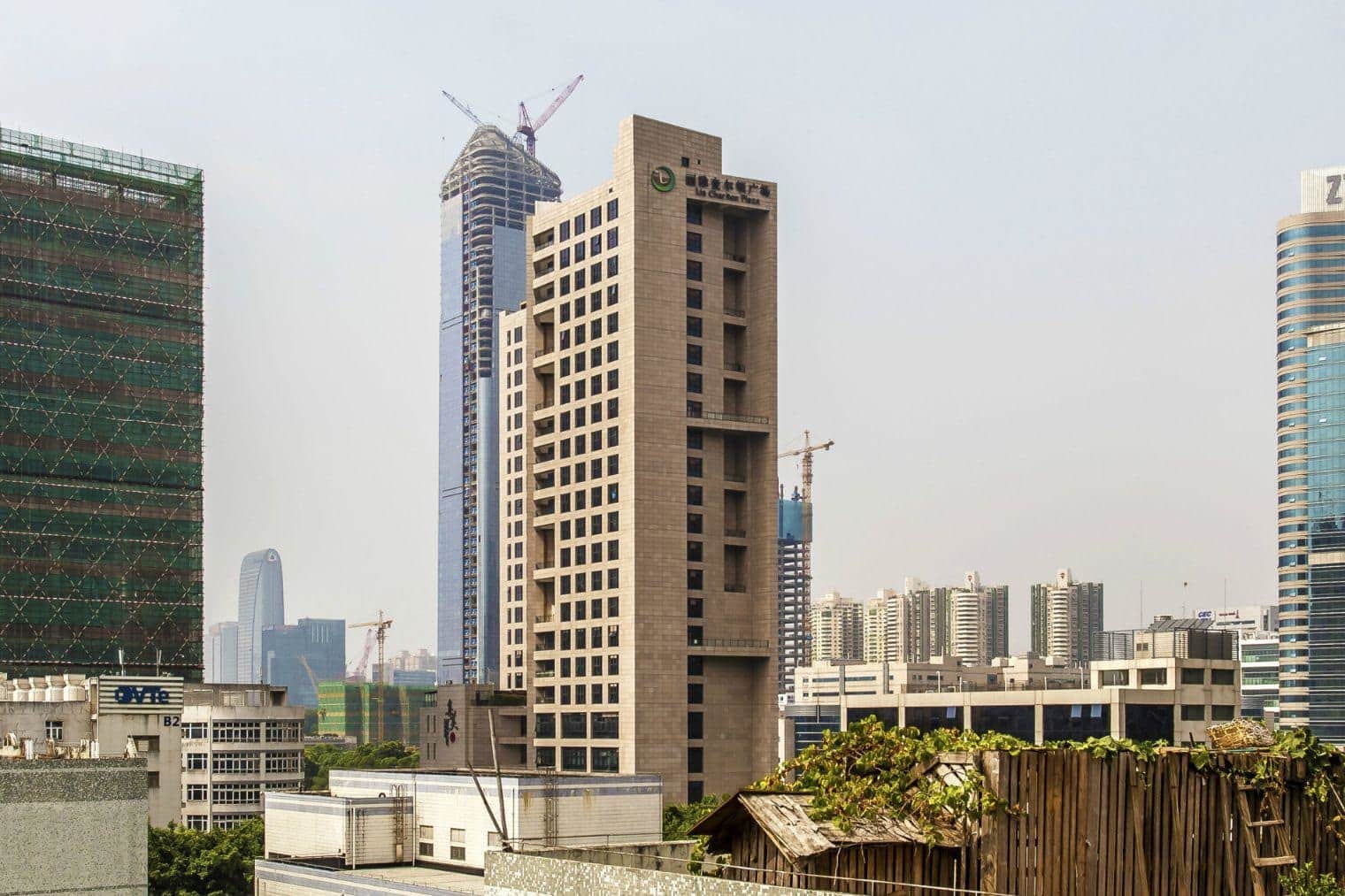 丽雅查尔顿广场